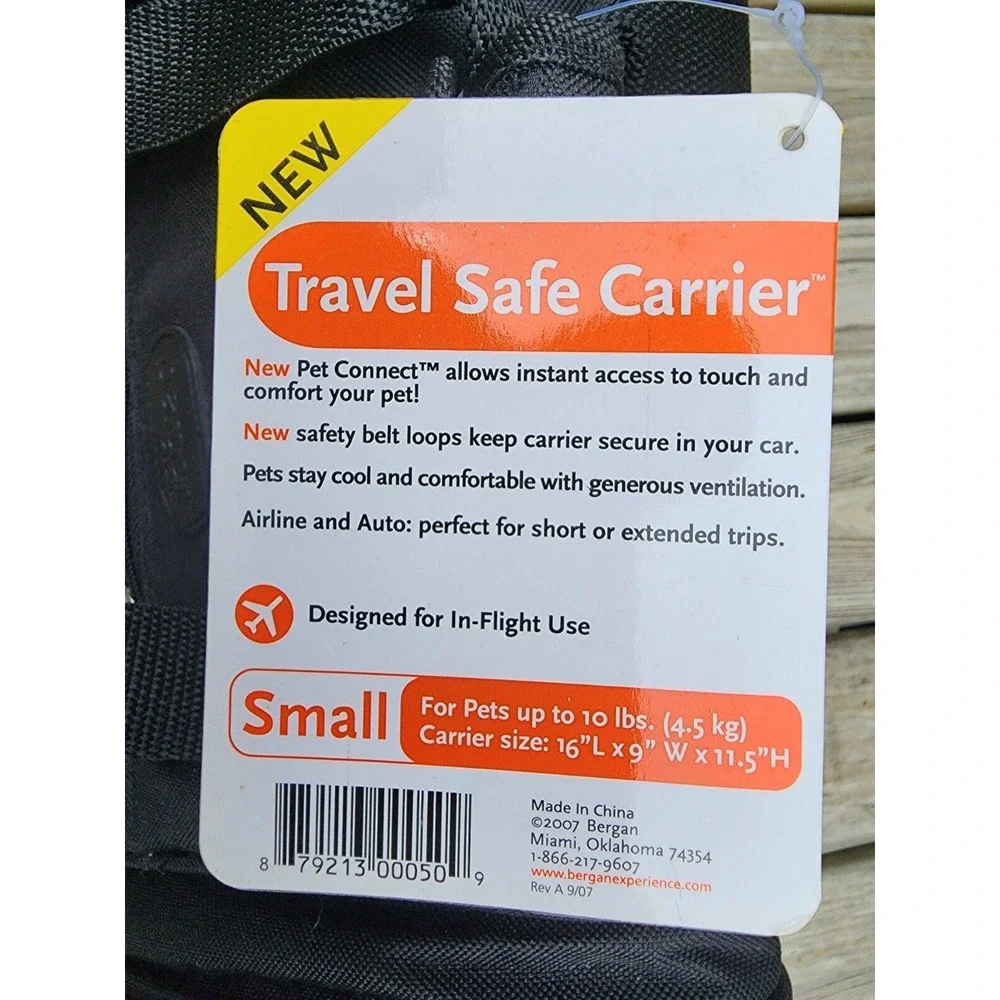 Pet Travel Safe Carrier‎ Bag Small 16x9x11.5 NEW with Tags Planes Cars Trip